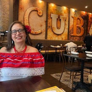 Meet your Posher, Mayra